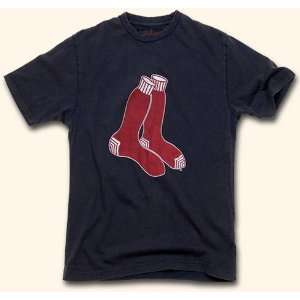   Boston Red Sox Classic Logo T Shirt By Red Jacket: Sports & Outdoors