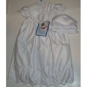  Baby Christening Dress   Size: 6 9 Months: Baby