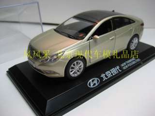 32 Hyundai Sonata 2011 Die Cast Model Gold/Silver/Red  