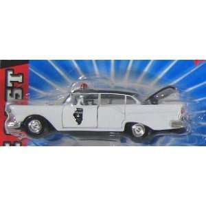  ROAD CHAMPS, 1/43 SCALE DIE CAST MODEL, 1957 FORD FAIRLANE 
