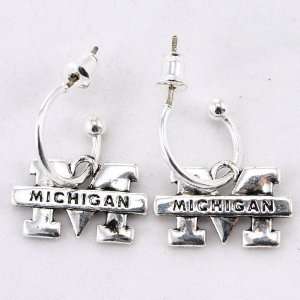  Michigan Wolverines Wire Logo Earrings