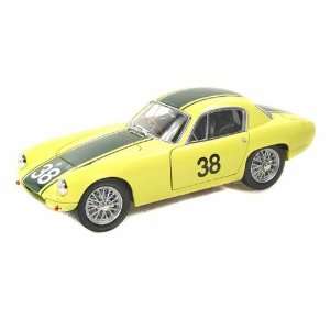  1960 Lotus Elite Race Car 1/18 Yellow w/Green #38 Toys 