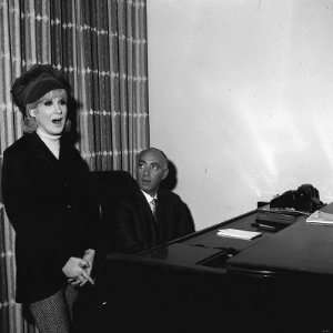  Dusty Springfield with Her Singing Tutor in New York 
