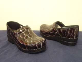 Dansko Professional Patent Shoes Clogs Sz 41 10 10.5 Onex Tigers Eye 