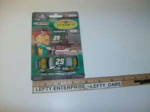 SCALE 1/64 FORD STOCK CAR ECKRICH #25 LIMITED EDITION  