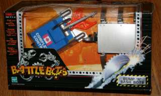 BATTLE BOTS RED SCORPION AND COMPLETE CONTROL MIB 2001 NEW BATTLEBOTS 