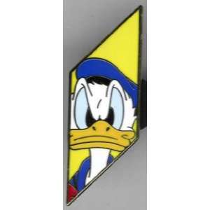  Donald Duck Tangram Pin: Everything Else