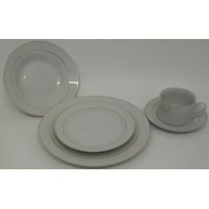  20 Piece Dinner Set for 4. IEU: Kitchen & Dining