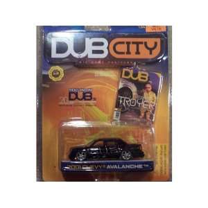  Dub City 1:64 2001 Chevy Avalanche: Toys & Games