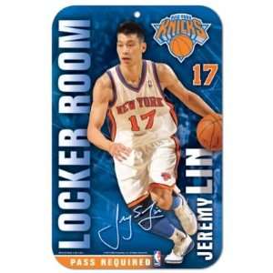  New York Knicks Official 11x17 NBA Sign: Sports 