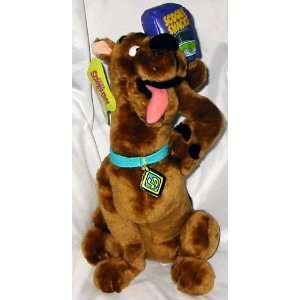  17 Scooby Holding Scooby Snack Plush: Toys & Games