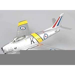   MRC Easy Model F 86F 30 SO. African Air Force NO2 Korean Toys & Games