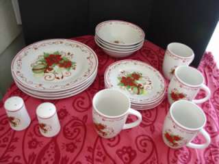 18 Pc Dishes Christmas Poinsettias Service for 4  