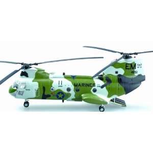   72 CH46F Sea Knight Too Cool USMC Helicopter (Built Up Toys & Games