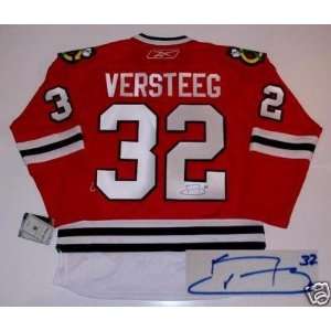 Kris Versteeg Signed Chicago Blackhawks Jersey Proof:  