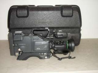   DXC 537 Color Video Camera + CA 537 w/ Canon Macro TV Zoom Lens  