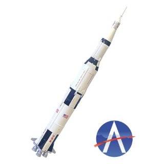  Saturn V with Apollo   1/200 scale model Toys & Games