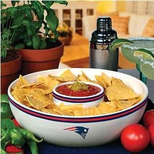    New England Patriots Chip & Dip Bowl Set: Sports & Outdoors