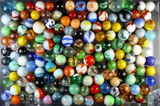 LOT N VINTAGE ESTATE MARBLES most agates   all photographed   FREE 