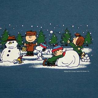 PEANUTS Charlie Brown Snoopy Lucy Winter Snowman Scene Christmas T 