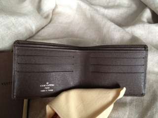  Mens Billfold with 6 Credit Card Slots Wallet in Taiga Leather