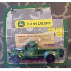   JOHN DEERE DIE CAST METAL 1/43 SCLAE PICKUP NEW/BOX 2006: Toys & Games