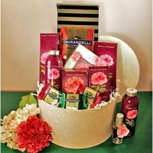  True Rose Spa Gift Basket (medium)