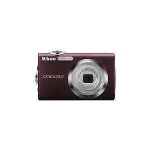 Nikon Coolpix S3000 Point & Shoot Digital Camera   12 Megapixel   2.70 