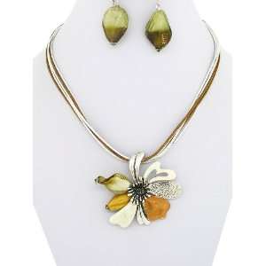 Fashion Jewelry ~Brown White Murano Glass Flower Pendant Cord Necklace 