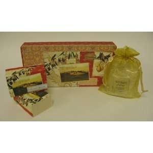 Mudlark Savon & Mineral DAmande Boxed Gift Set: 2 Almond Soaps & Bath 