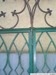 altes Eisenfenster alte Eisentür Tür mit Oberlicht traumhaft schön 