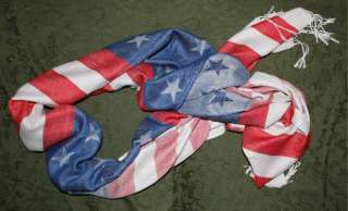 Sciarpa in viscosa con bandiera americana a Pisa    Annunci