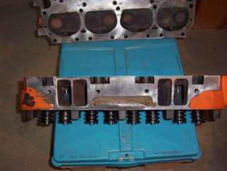 MOPAR PERFORMANCE MAX WEDGE CYLINDER HEADS LIGHTLY USED BOLT ON AND 