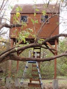 WOOD TREE HOUSE FORT PLAYHOUSE WITH WINDOWS AND LOFT BED   PRE WIRED 