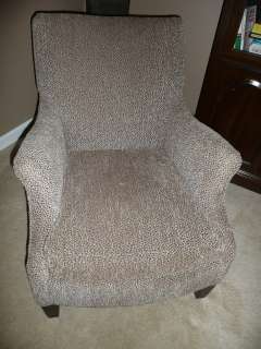 Cheetah fabric club chair w cherry trim Lazy Boy New shipping 