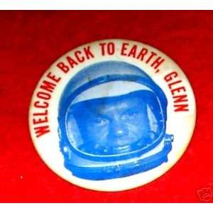  Antique Astronaut John Glenn Pin SIZE LARGE Everything 
