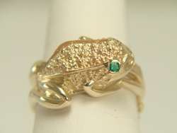 14K Yellow Gold Happy Jumping Frog Ring Emerald Eyes  