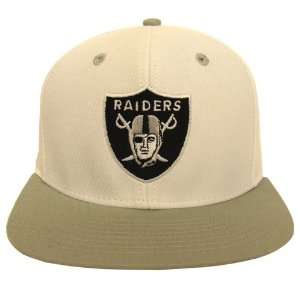  Oakland Raiders Retro Snapback Logo Cap Hat 2 Tone White 