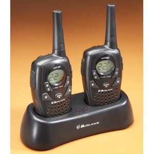   ® 10   mile GMRS 22   channel Radios w/ Charger