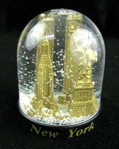 New York Snowglobe Twin Towers Empire State Building Statue Liberty 