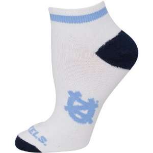   Tar Heels (UNC) Ladies White Flat Knit Ankle Socks: Sports & Outdoors